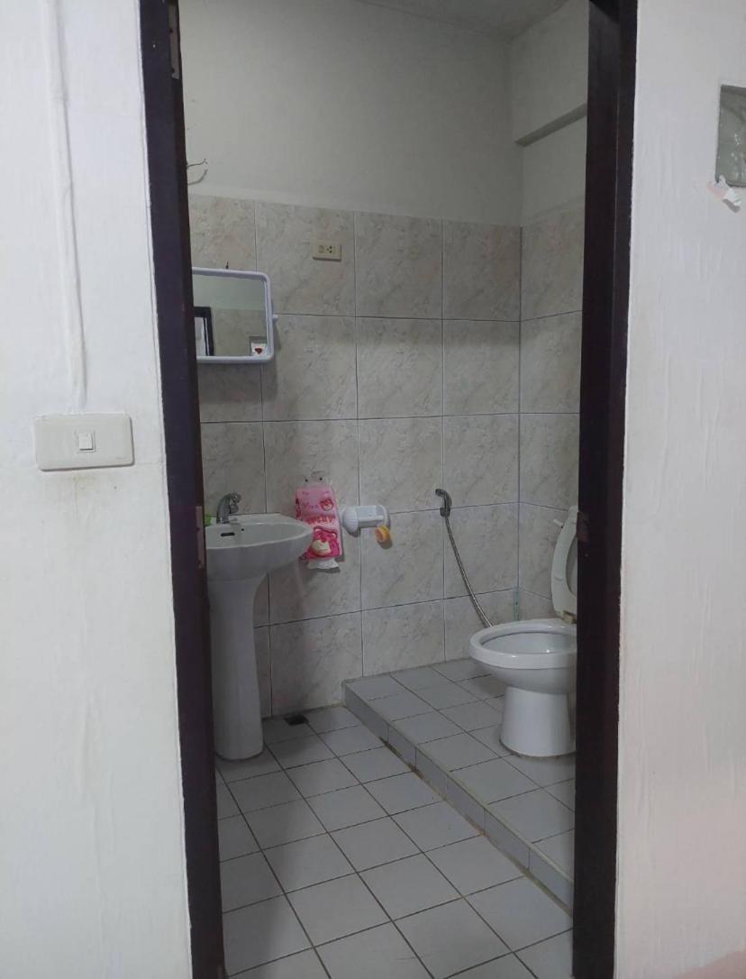 Pluemchai Guesthouse Jomtien Beach Εξωτερικό φωτογραφία