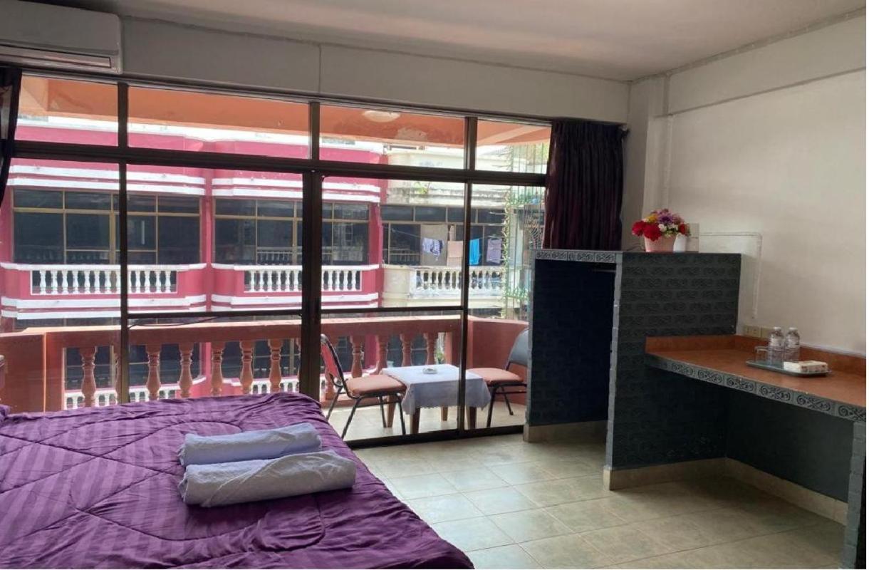 Pluemchai Guesthouse Jomtien Beach Εξωτερικό φωτογραφία